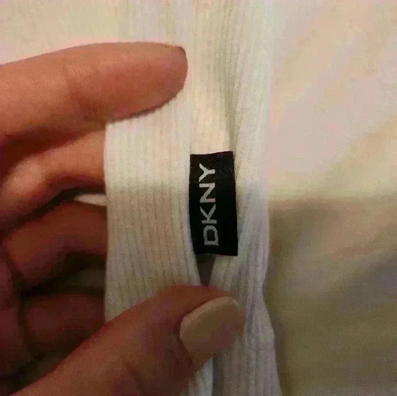 DKNY SPORT White Crop top tank knit Rib off white cream Halter summer Classy sum - Picture 6 of 8